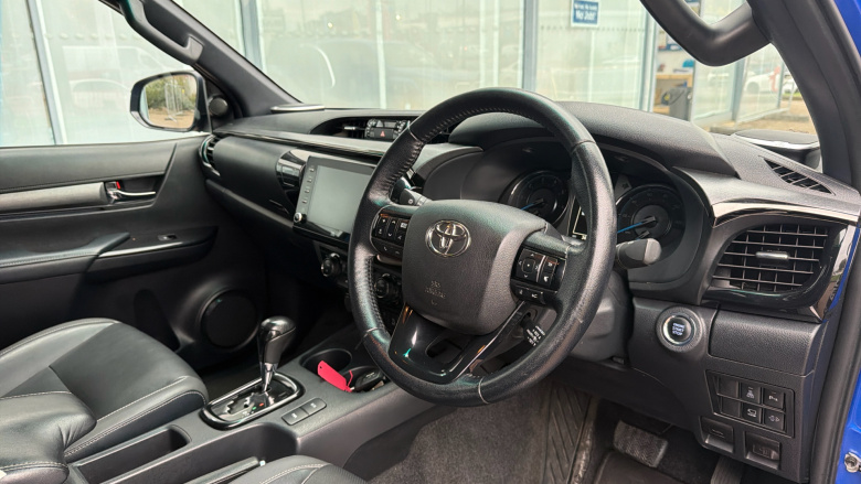 Toyota Hilux Diesel Invincible X D/Cab Pick Up 2.8 D-4D Auto